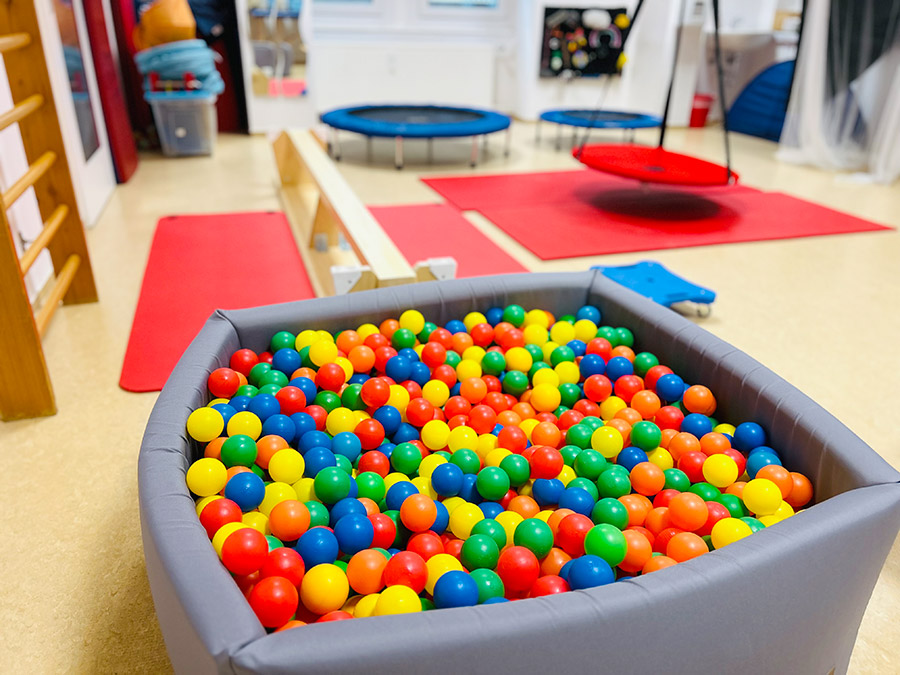 Bällebad Sportraum